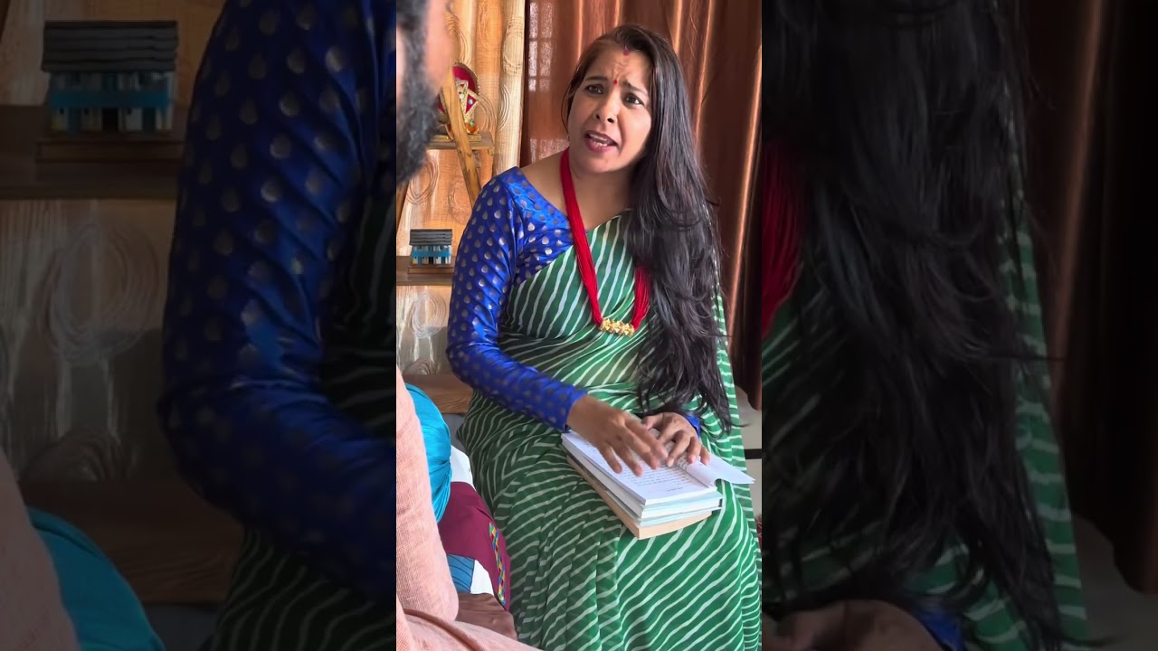 क्या आपके नेता भी ऐसे हैं अगर हैं तो पहुंचाइये वाहन तक 