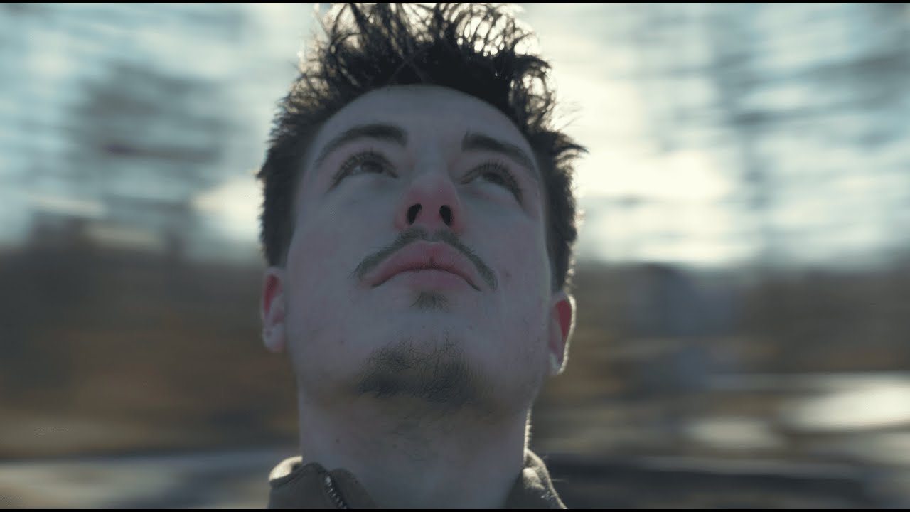 SKAAD Minka - Bougie🕯️ (Clip officiel)