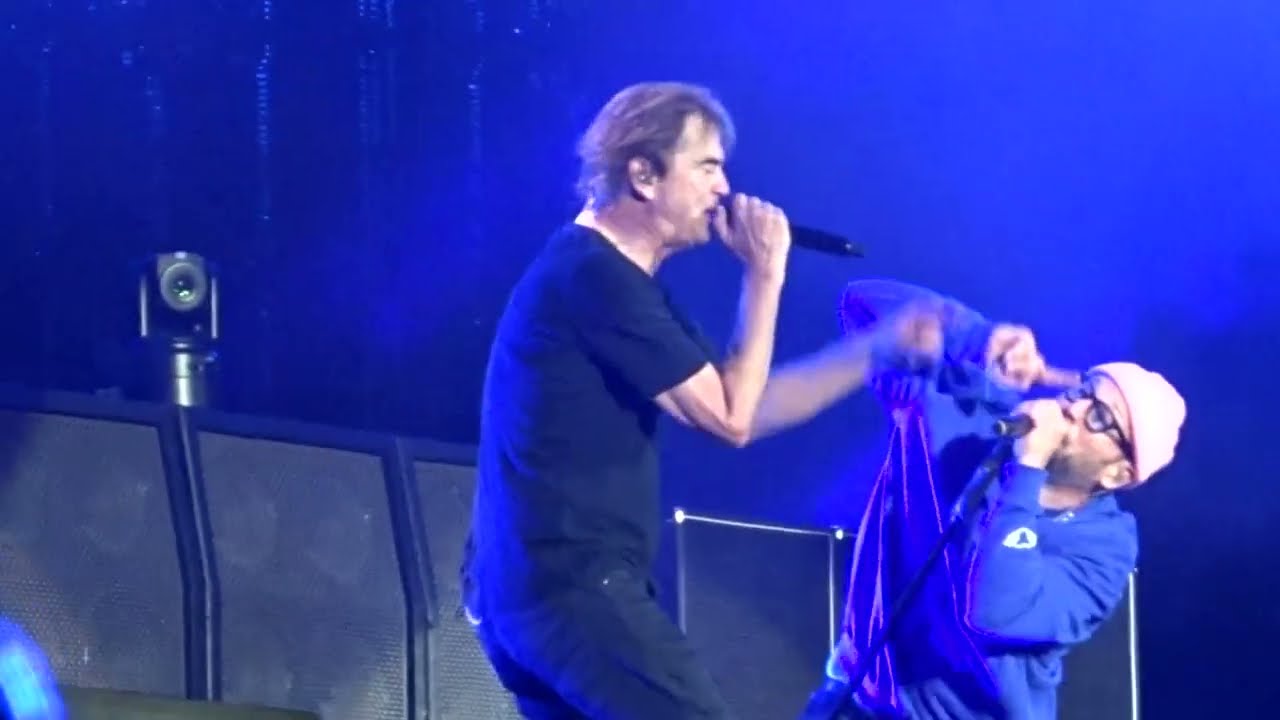 Die Toten Hosen & Arnim - Should I Stay Or Should I Go / Carnival in Rio (10.9.2022 in Minden)