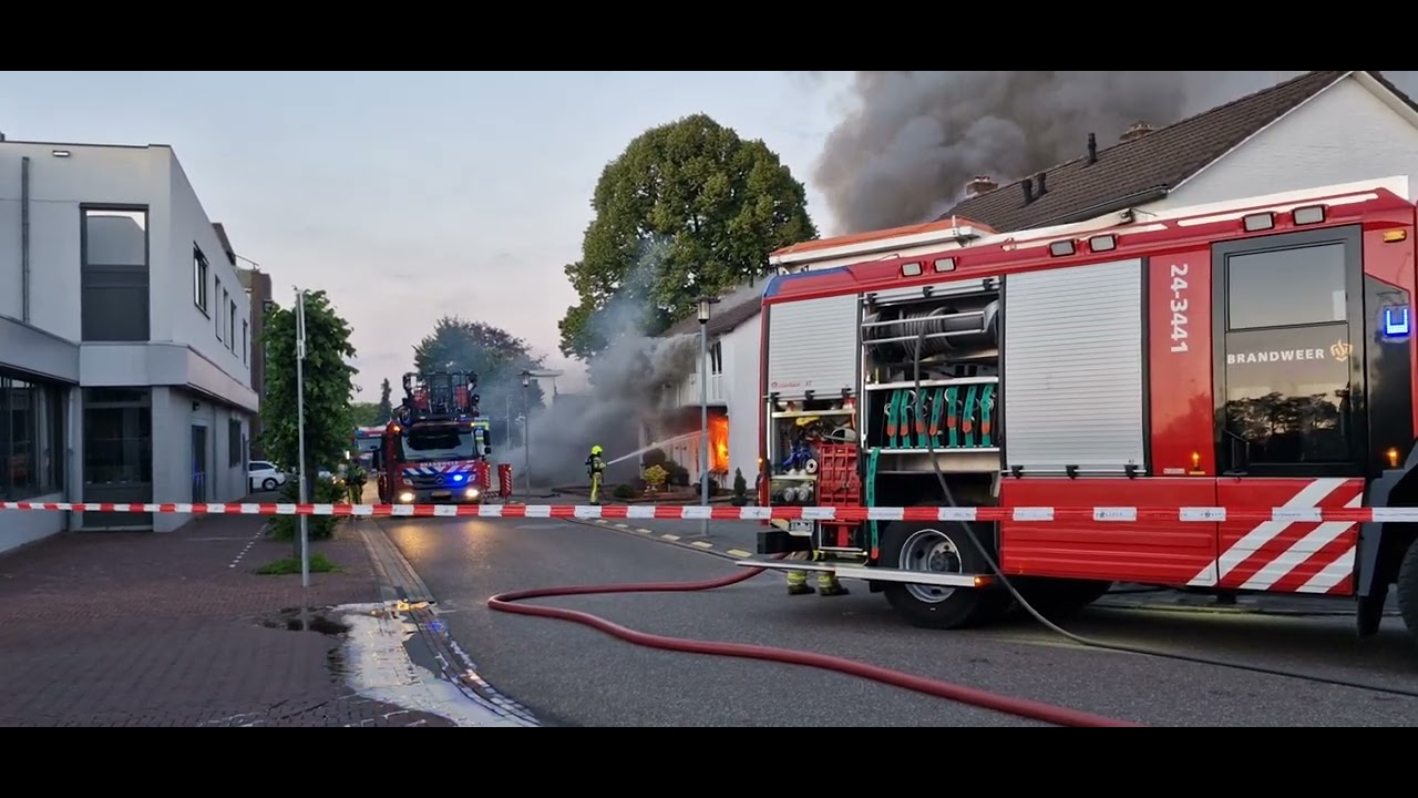 Grote brand Nuth - TS-Hulsberg AL-Heerlen WTH-Schinnen in actie.