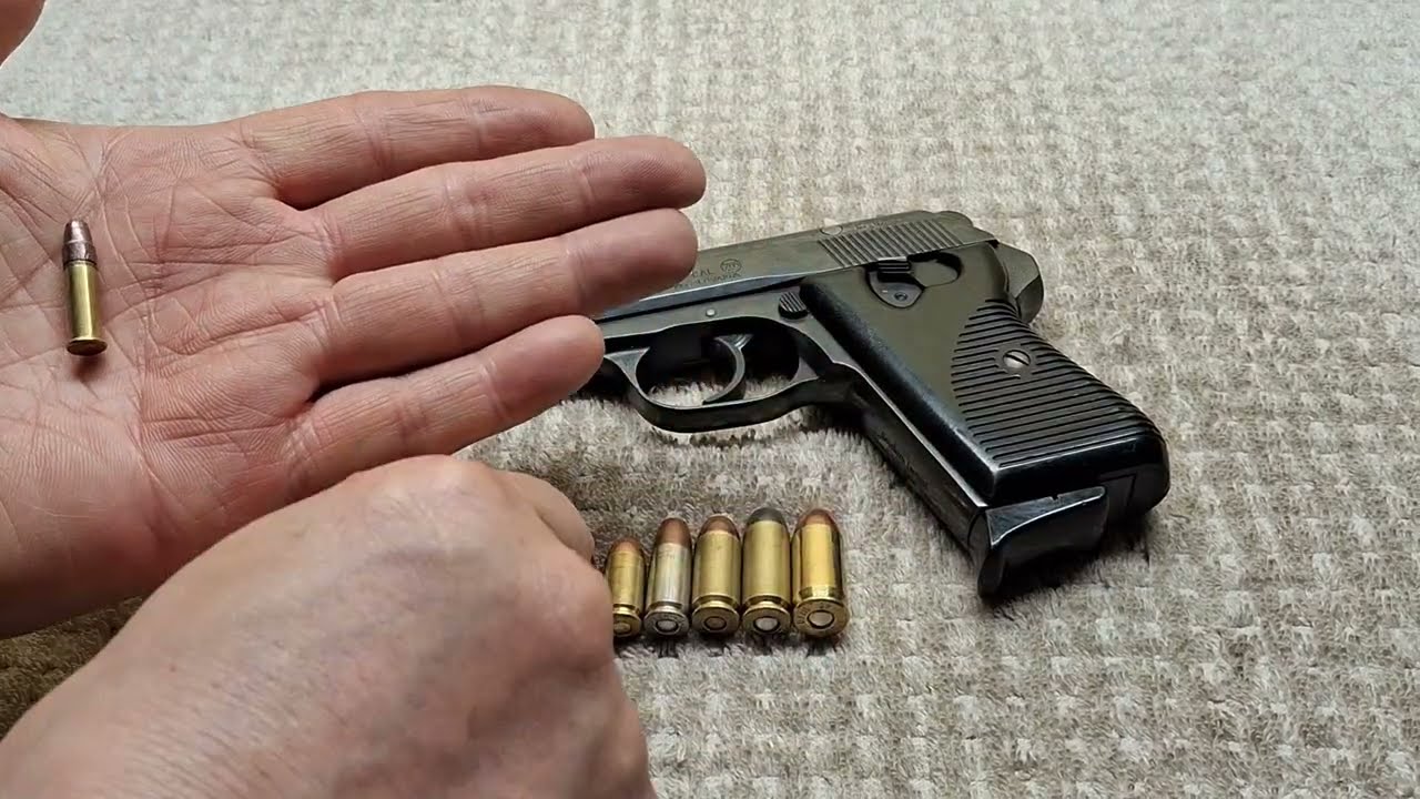 권총 리뷰 : CZ VZ 50 32 ACP 더블 액션 반자동 권총을 소개합니다.