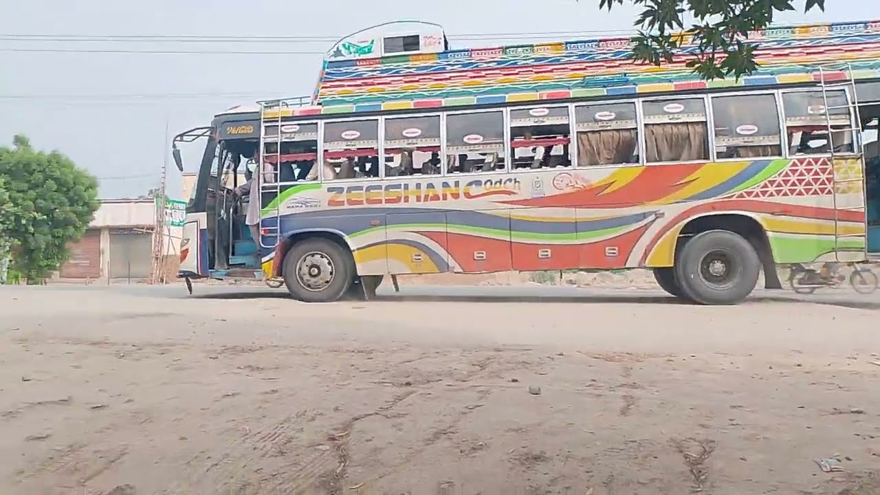 AC vs Non AC Buses | Luxury Bus Race | 4 Vehicles on Road