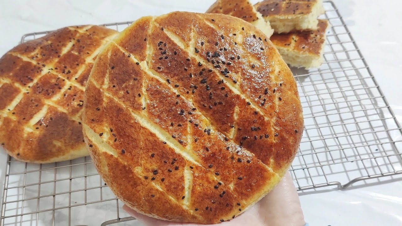 خبز الدار سبيسيال تحسب قاطو😍خفيف ريشة وبنيين بالسميد والفرينة و بدون دلك  😍