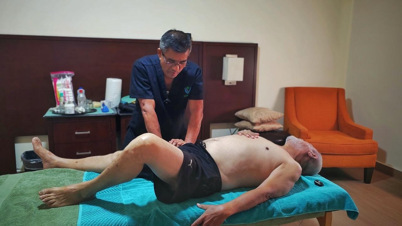 &iexcl;S&Oacute;LO POD&Iacute;A ESTAR DE PIE 3 MINUTOS! Paciente con Anquilosis, Hernia y retrolistesis en L5