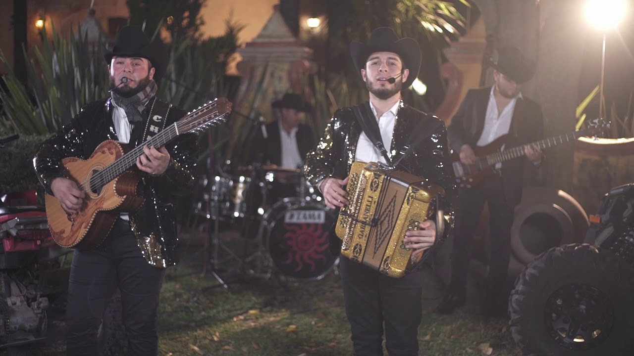 CHUY Y MIGUEL VEGA DESDE LA CUADRA - TANTO AMOR