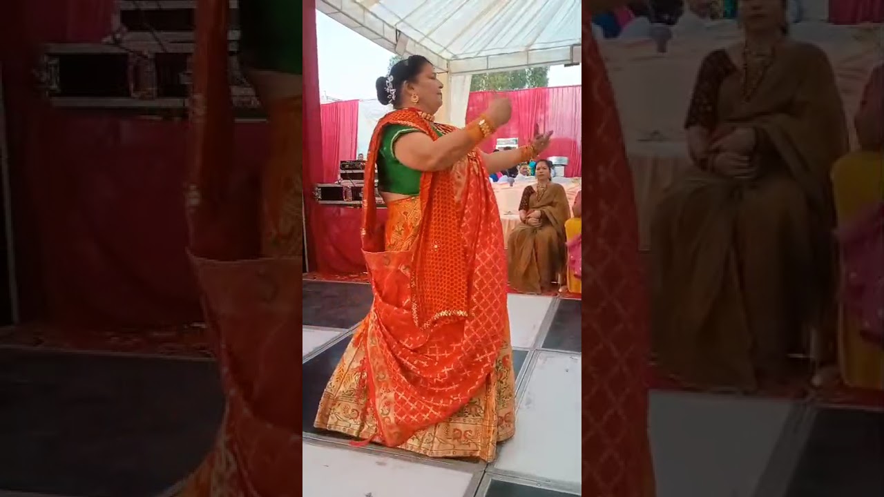 Aunty Ji Ne Kiya Sundar dance #kumauni mahila Sangeet