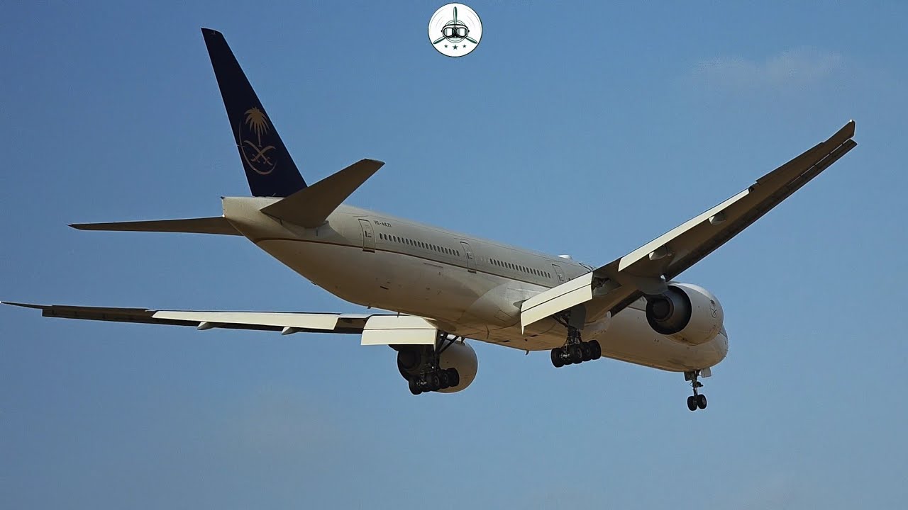 Karachi Airport Plane Spotting: The Sounds of Aviation