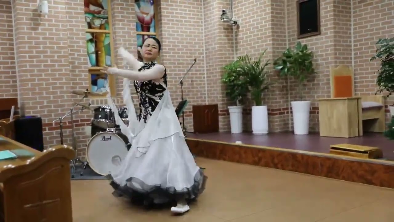 박소은 권사  워십, 몸찬양  You raise me up (날 세우사)
