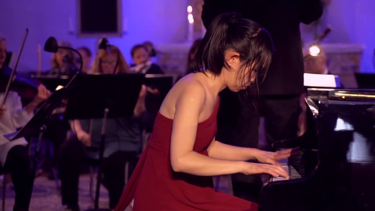 Piano concerto_no 5 Ludwig van Beethoven  Piano: Tomomi Le Guinio Conductor: Thomas Ahrén du Que...