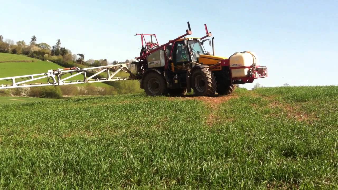 Jcb fastrac 2135 Landquip spraying