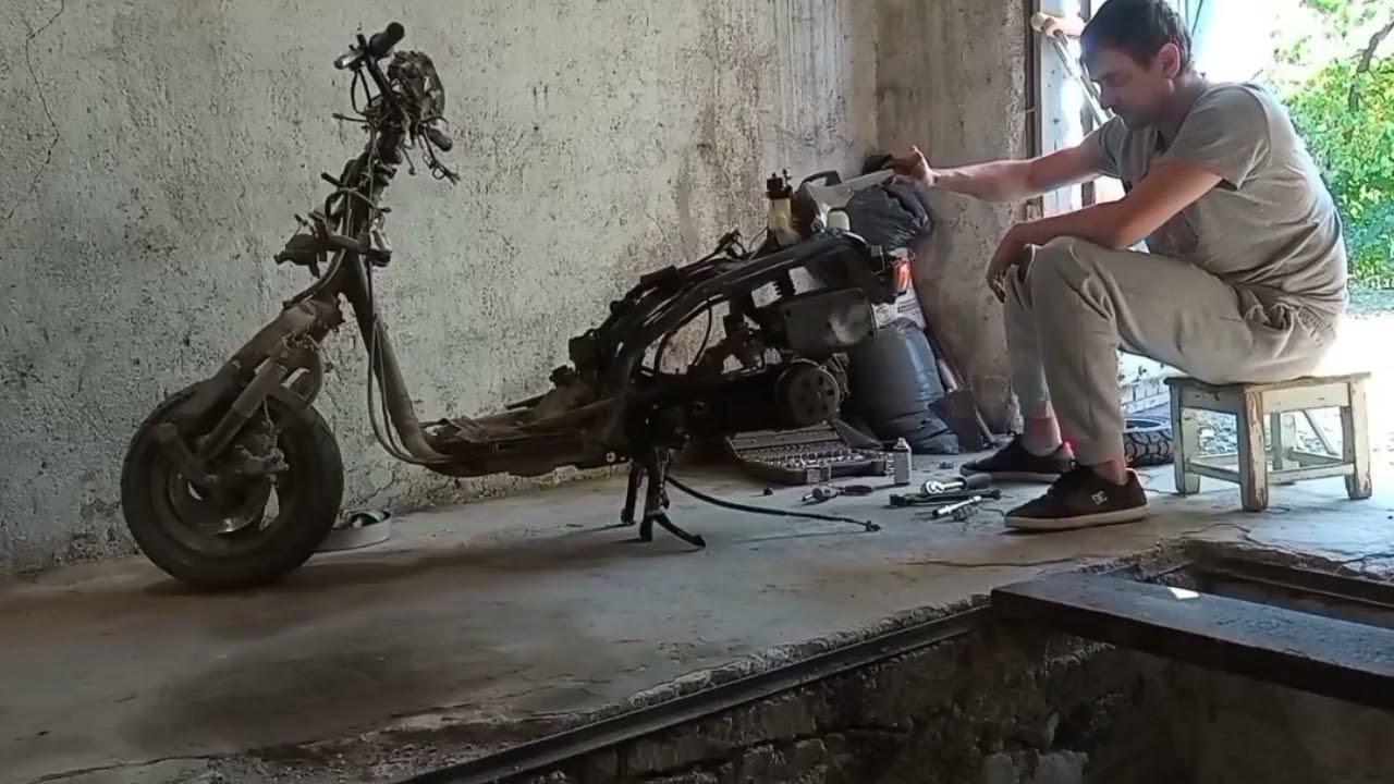 Honda Lead Full Restoration part1