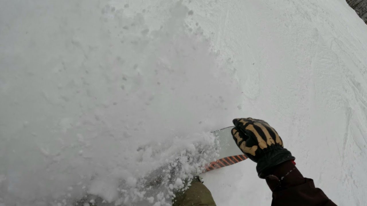 Park Day Turns Pow Day | SNOWBOARDING