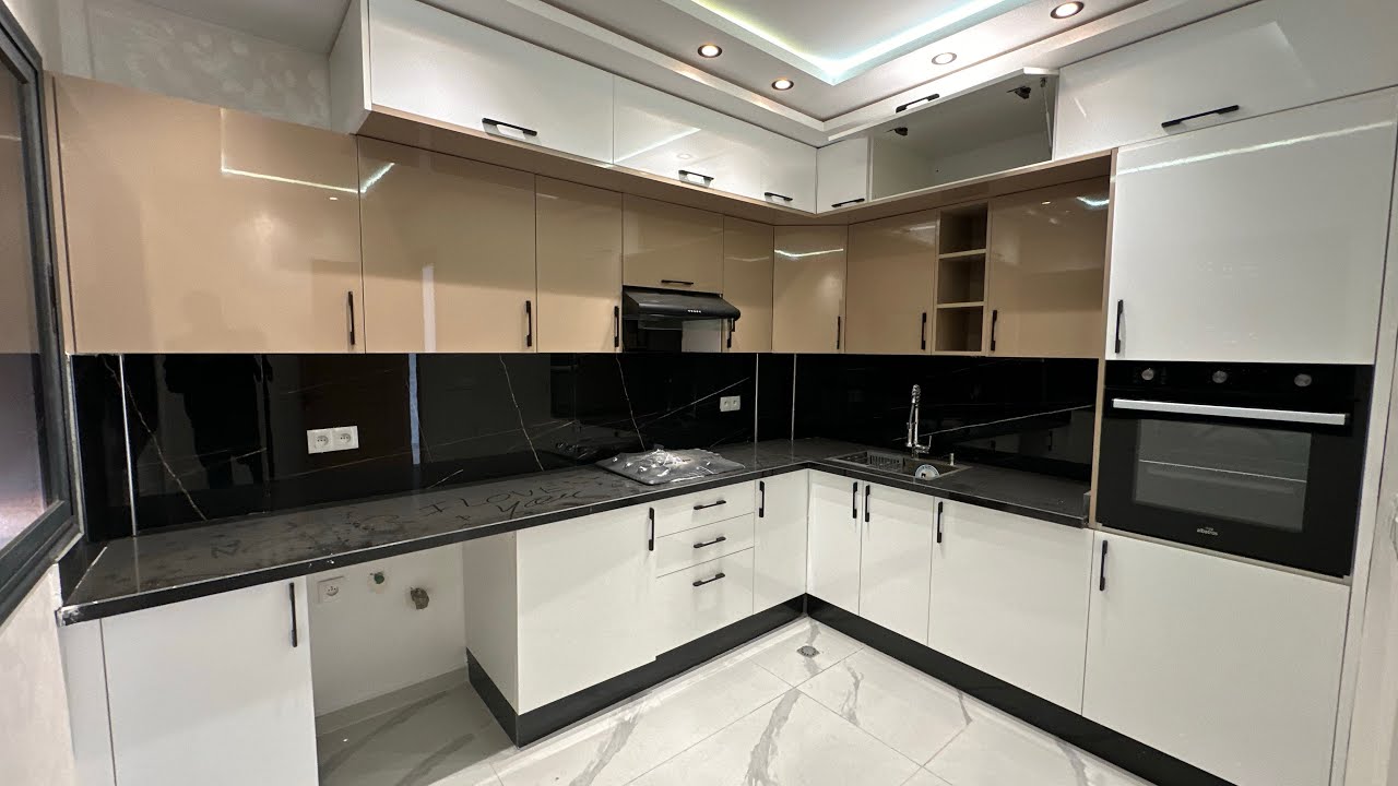شقق بالمصعد ثلاث غرف صالون سيجور مطبخ و2 حمامات للبيع بالقنيطرة لتواصل معنا 0661981186