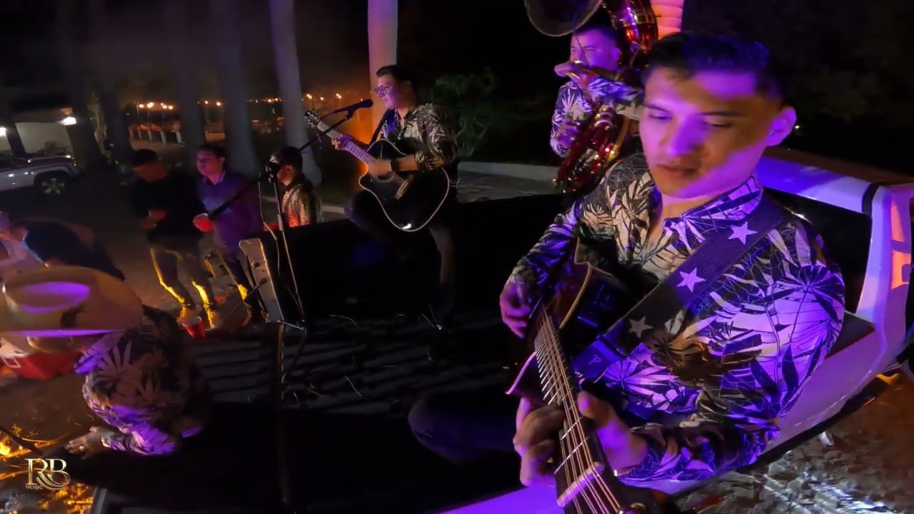Perdidos de Sinaloa - Tu Cariñito [En Vivo]