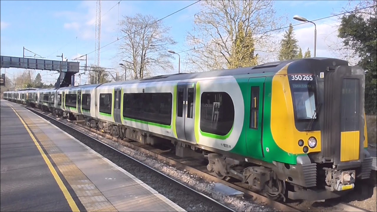 Trains at Apsley. Tuesday 30.1.18