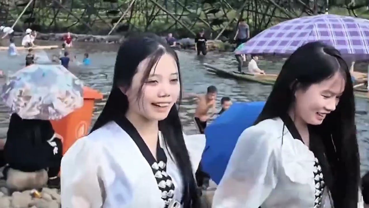 Đi lễ hội bắt cá, không bắt được cá nhưng bắt được em 😍#nungvlog