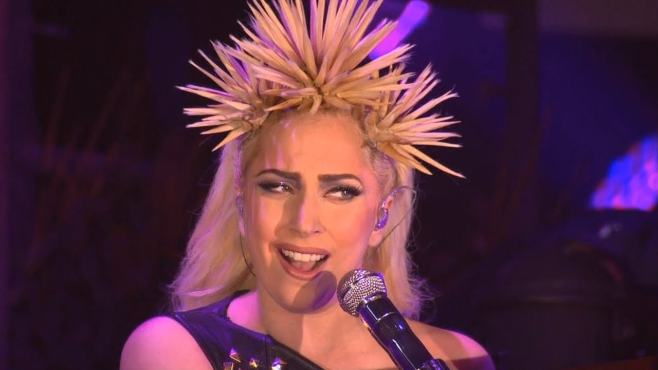 Instrumental | Lady Gaga | Monster/Bad Romance/Speechless | Live In Oprah Winfrey Show (2010) |