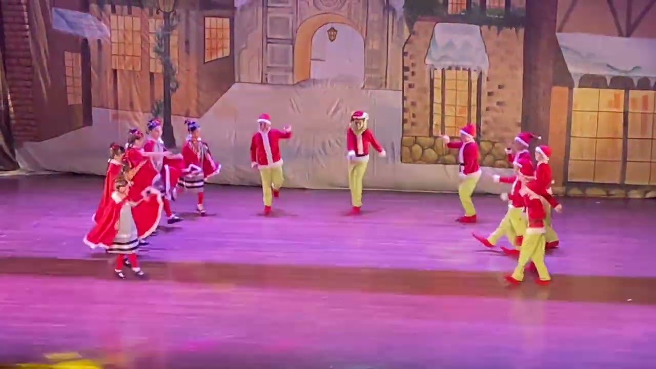 Bailable Navideño / Valentina saan