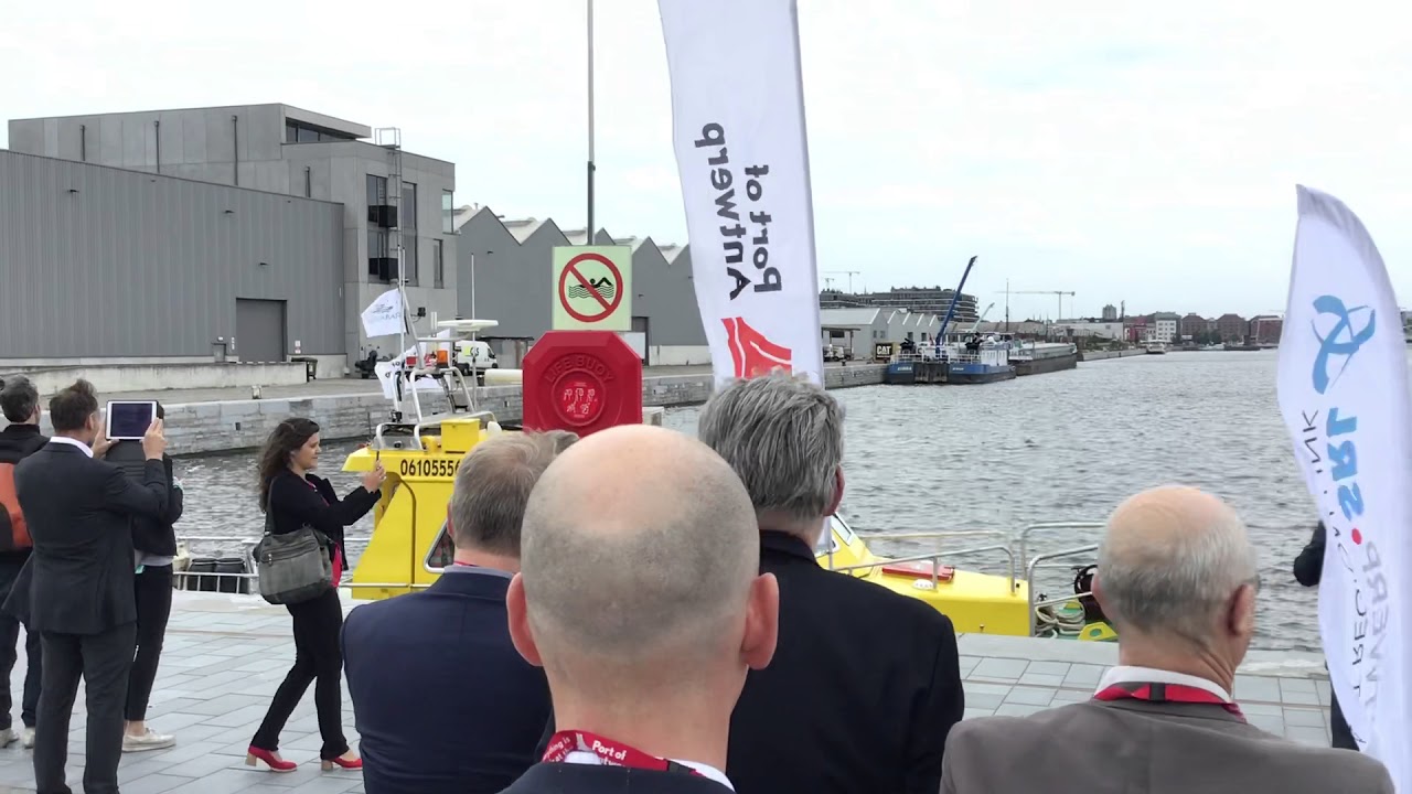 Seafar demonstreert onbemand binnenvaartschip bij het Havenhuis