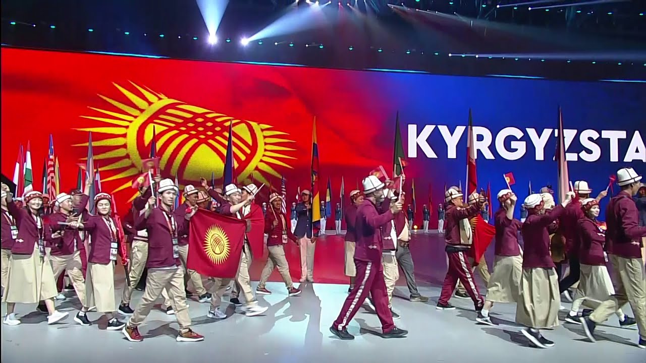 Всемирные игры кочевников в Астане. Сборная Кыргызстана на церемонии открытия