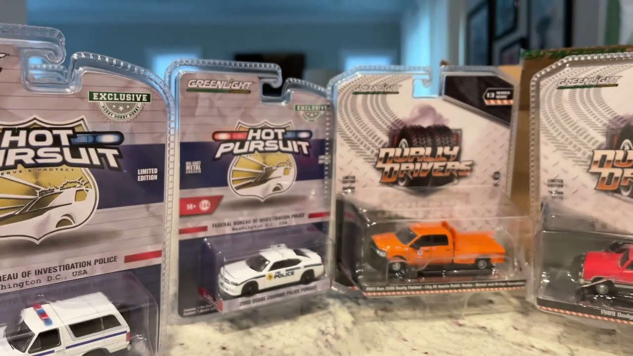 1/64 GreenLight Hot Pursuit FBI Police Dually Drivers Hitch&Tow Diecast Unboxing - Onesixtyfourland