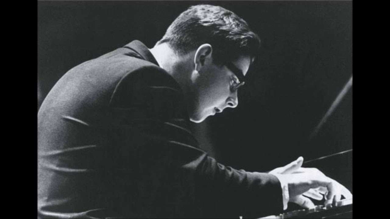 Haydn - Piano sonata n°35 Hob.XVI:43 - Petrov
