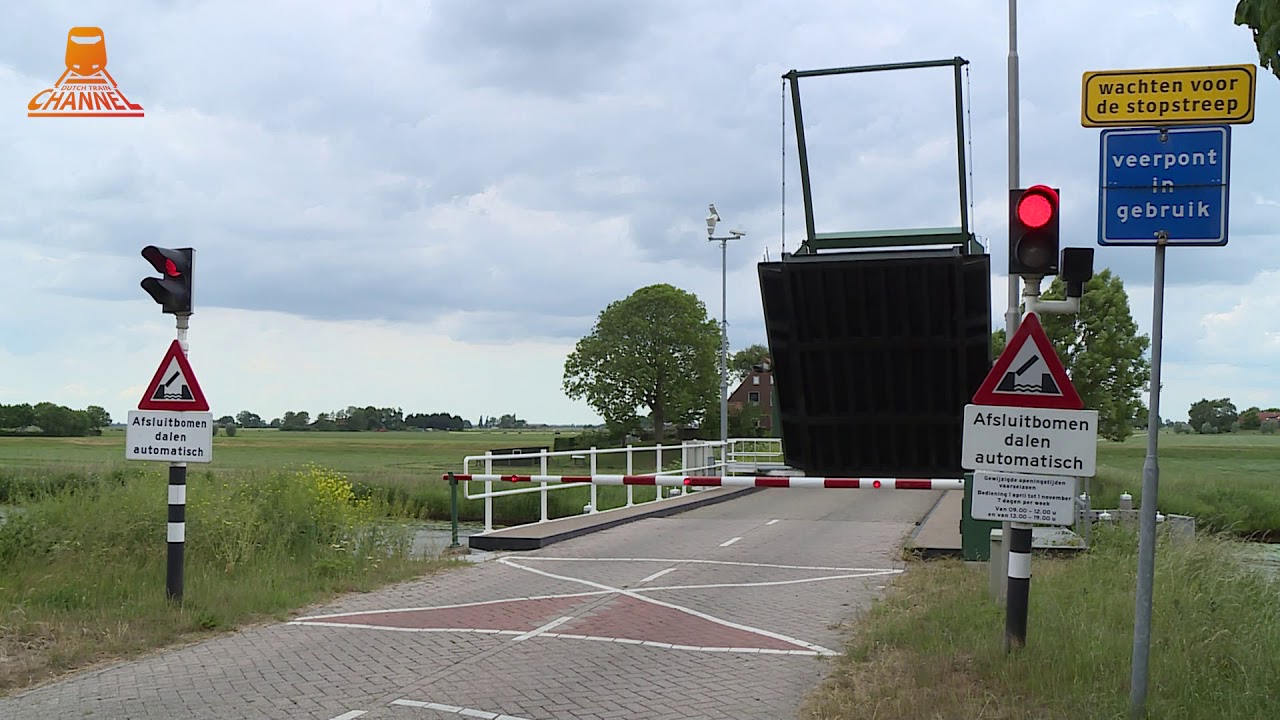 DUTCH BRIDGE OPENS - Mandjeswaardbrug
