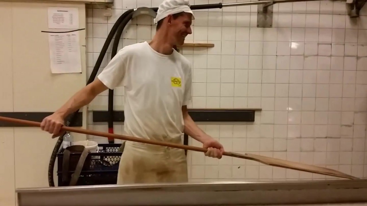 Mannequin Challenge in der Bäckerei Wienerroither