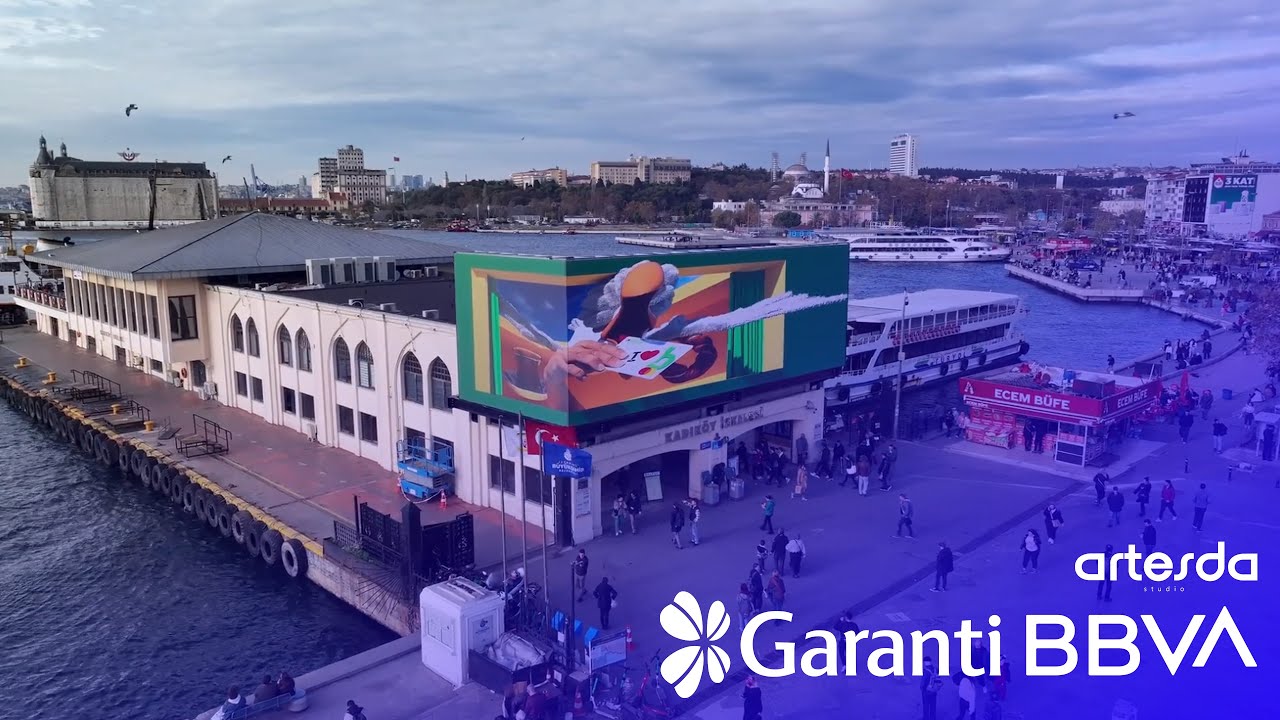 Garanti BBVA Bonus - Kadıköy Anamorphic Animation  DOOH Advertising | Artesda Studio