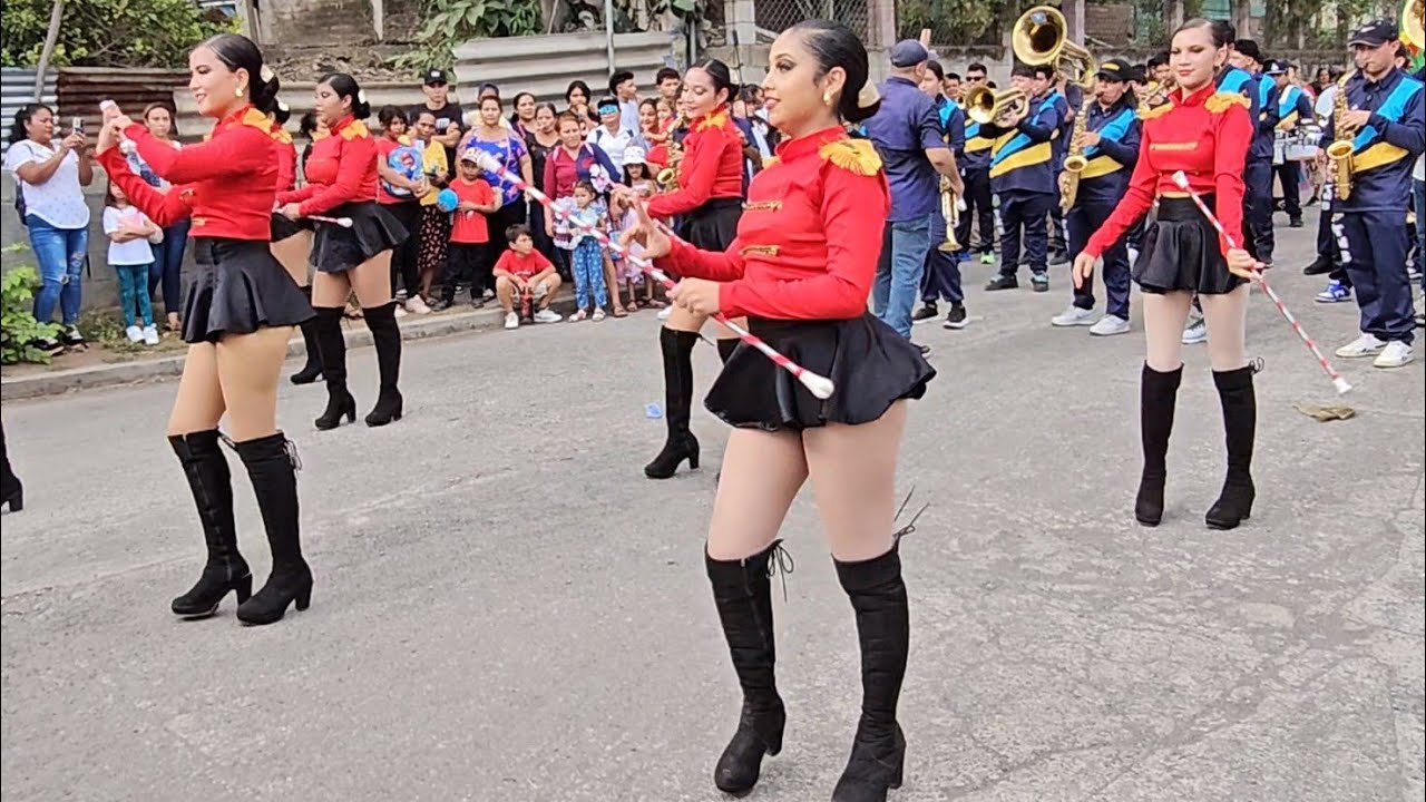 🦈 TIBURONES MUSIC BAND en Metalío 2025 💃✨