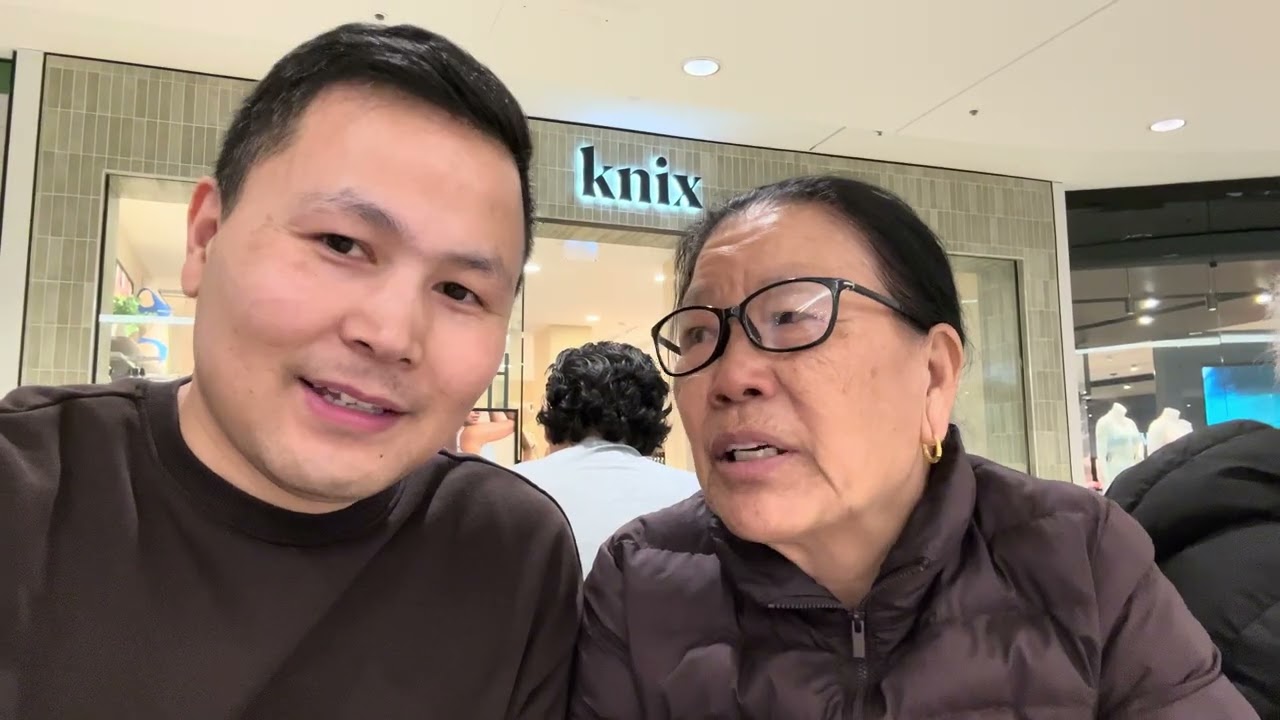 A very first short vlog with Amala Thago la. 