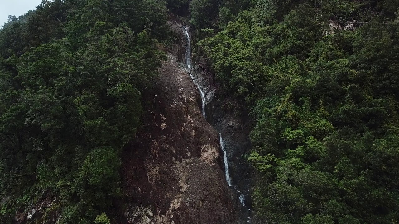 Waitaha  valley 2