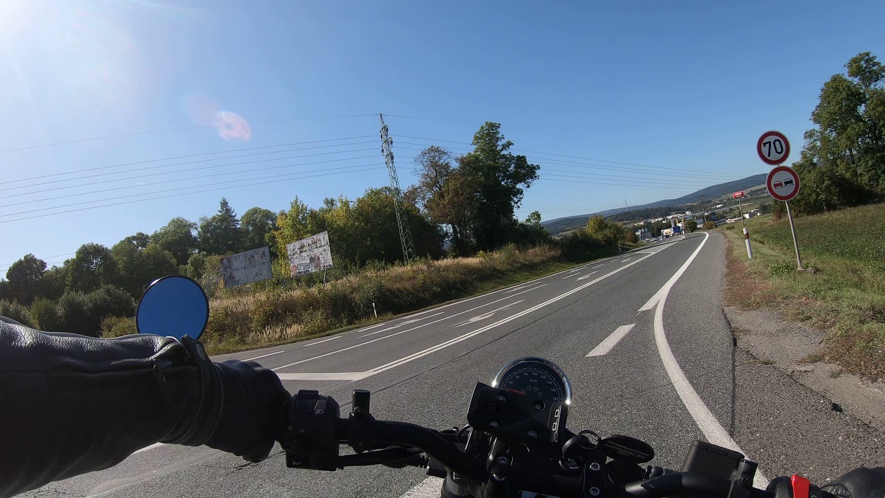 Moto Guzzi V7 III Sound - Mistral no dB-killers