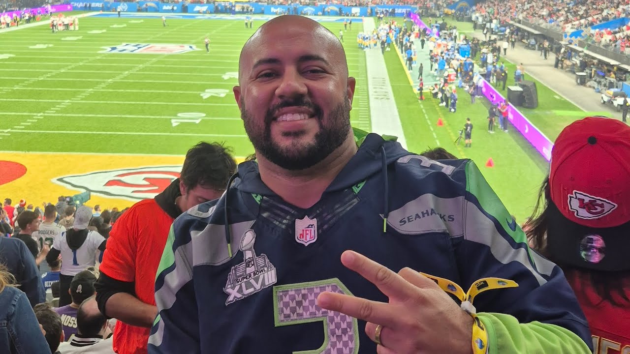 Assistindo um jogo da NFL no Brasil (São Paulo) Los Angeles Chargers x Kansas City Chiefs