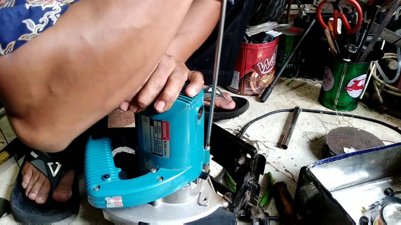 Cara service mesin gergaji kayu (ganti bearing gearbox) circular Saw