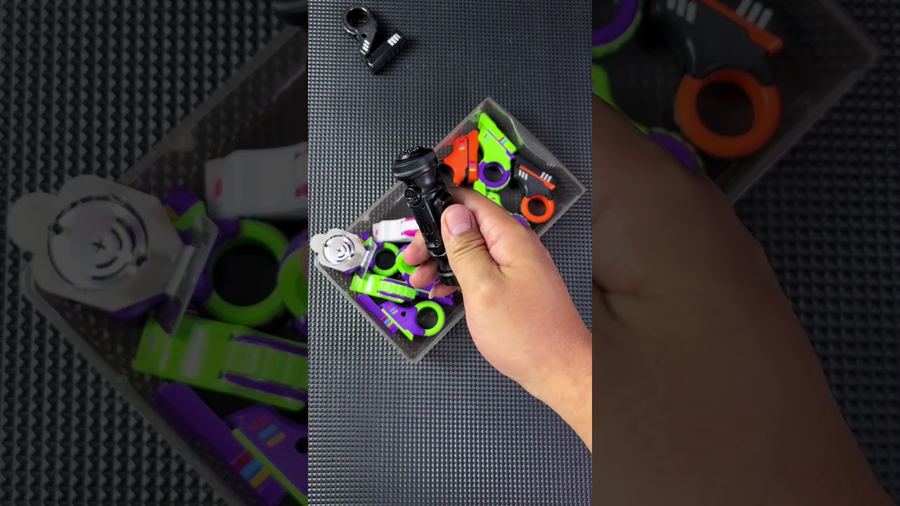 Check out this shock bomb toy!