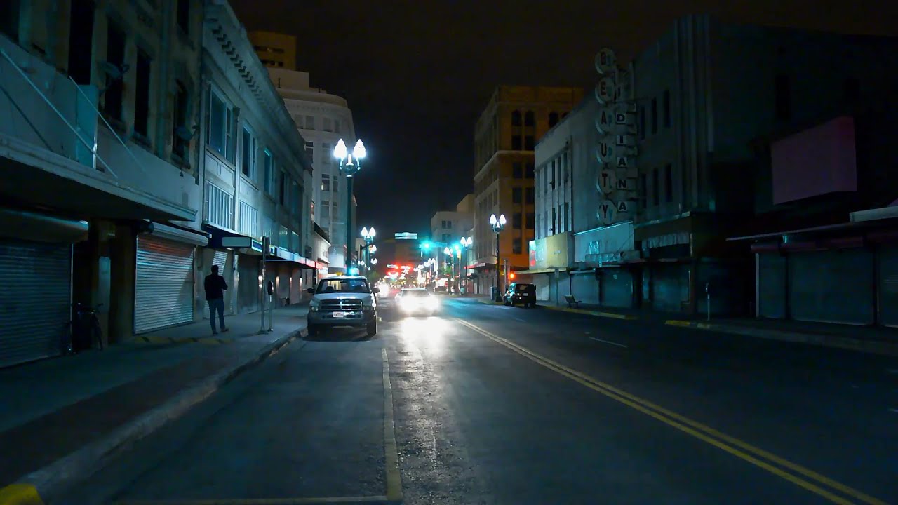 EL PASO, TEXAS@NIGHT