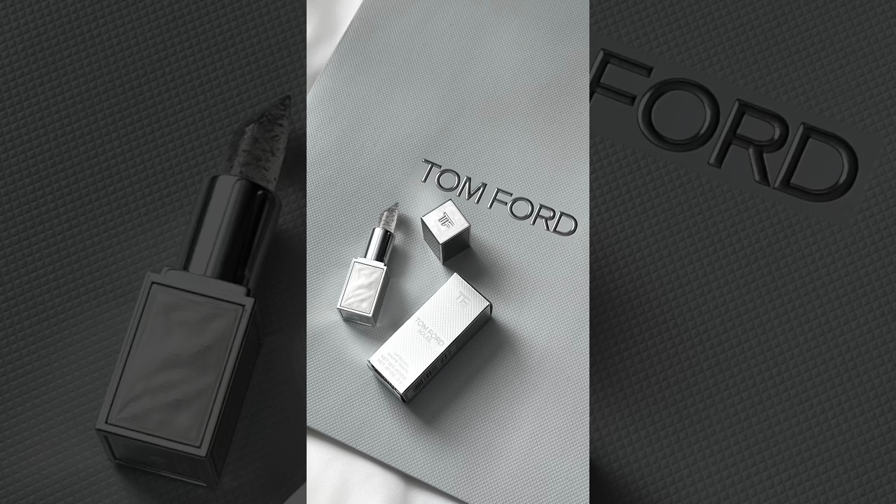 Малышка от TOM FORD soleil neige lip blush 🩶 #tomford #lipbalm