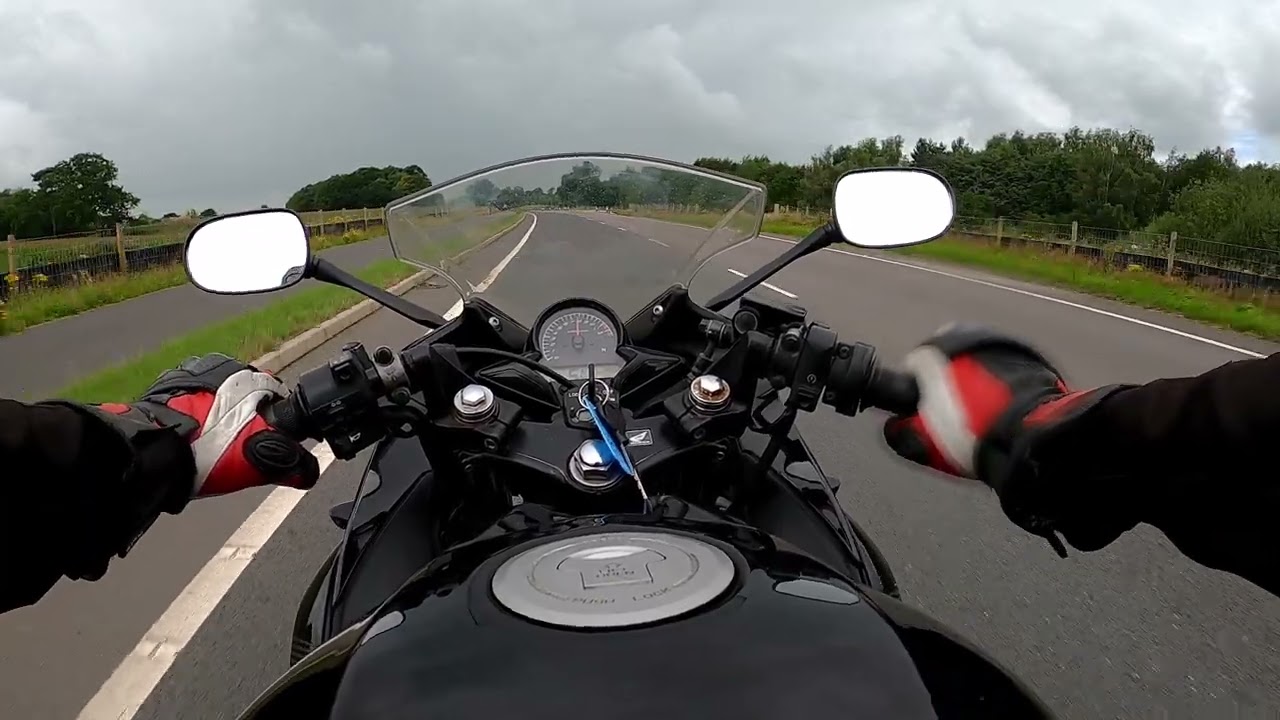 2016 Honda CBR125R Walkaround & Test Ride