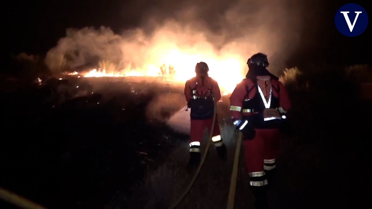 El incendio en La Estrella (Toledo) continúa fuera de control y se eleva a nivel dos
