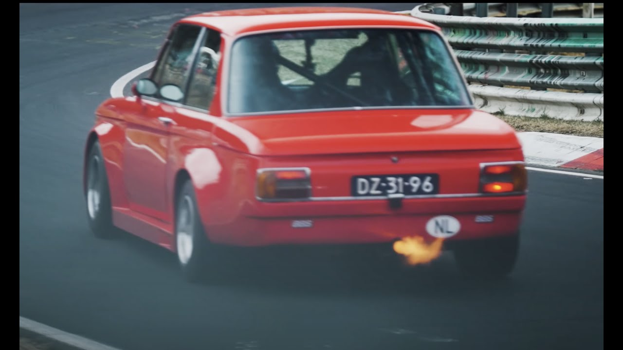 Goosebumps at The Nürburgring in a Classic BMW 2002