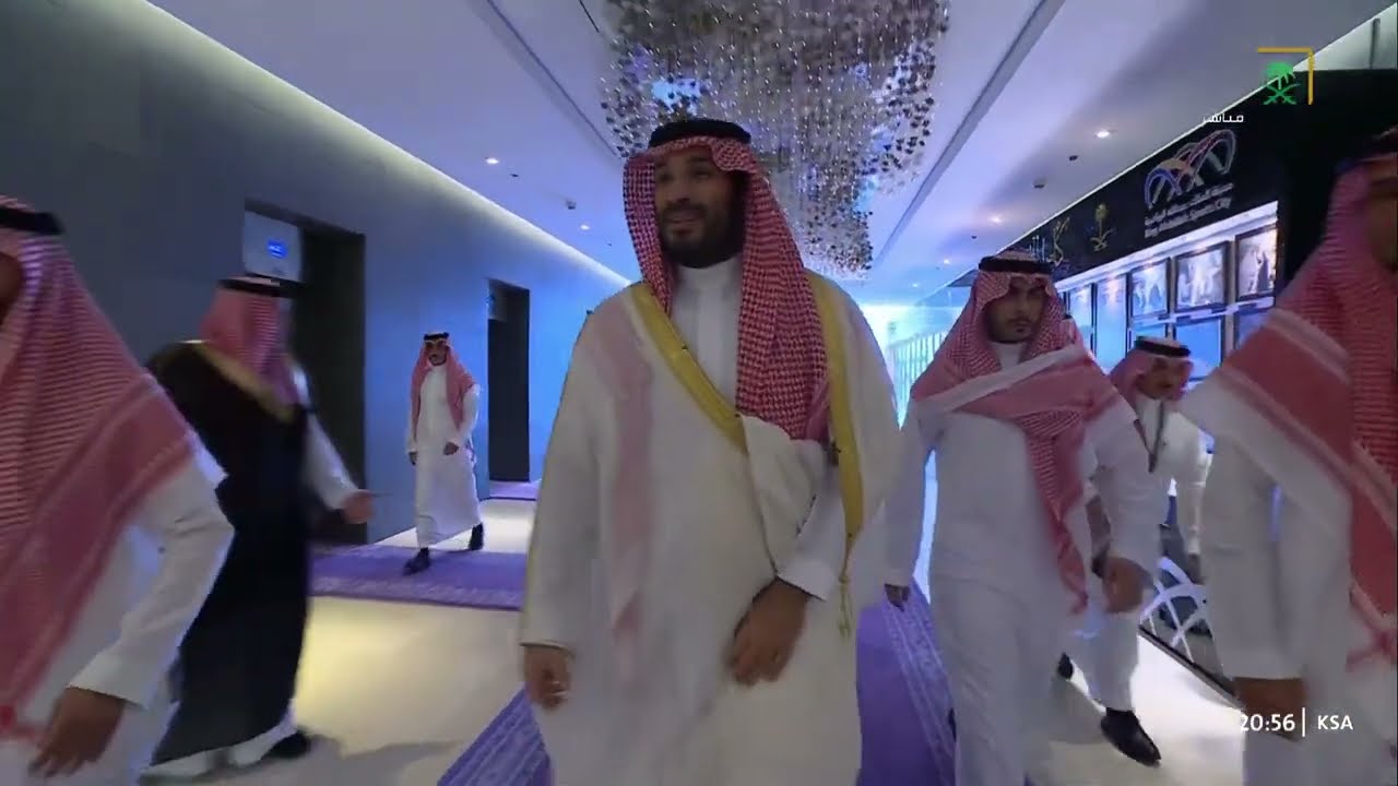 سمو ⁧#ولي_العهد⁩ يشرّف نهائي بطولة كأس خادم الحرمين الشريفين بين فريقي ⁧#الهلال⁩ و ⁧#النصر⁩.