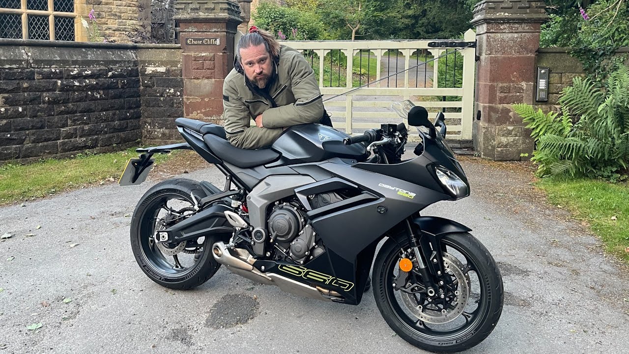 Triumph Daytona 660 2024 года &mdash; впечатления от первой поездки (совместимо с A2)