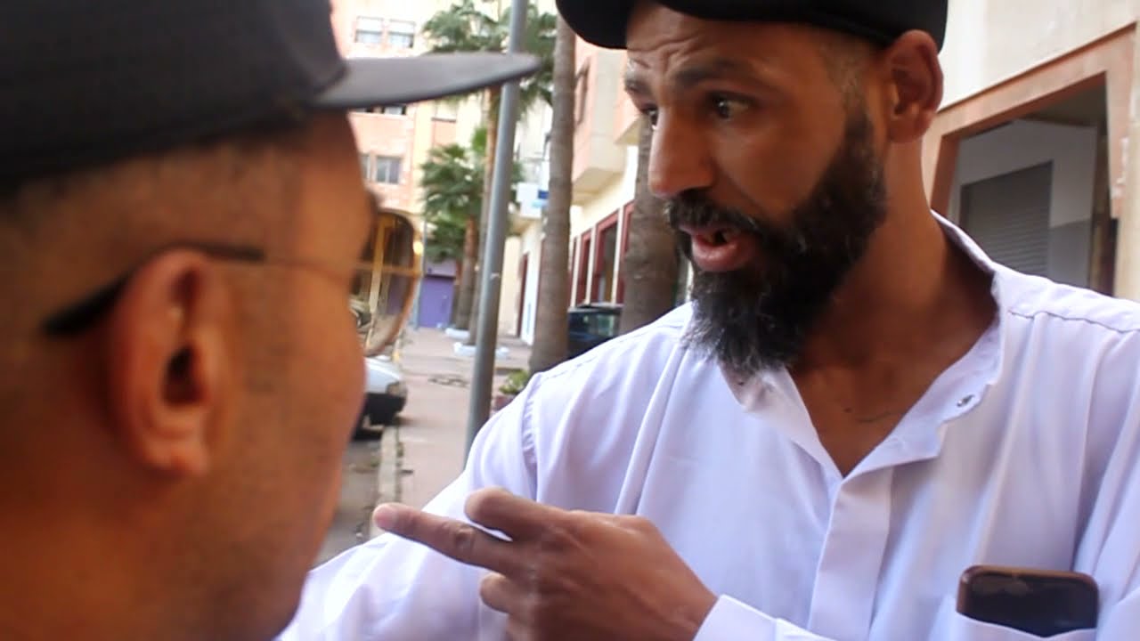 فيلم قصير:الحرام 💶لا يدوم وإذا دام لا ينفع😏...