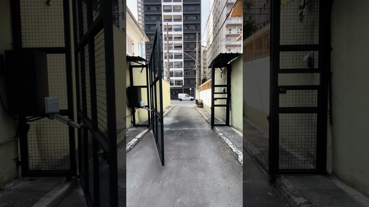 Fabricado e instalado com automa&ccedil;&atilde;o.  Motor pivotante Peccinin . # #arquitetura