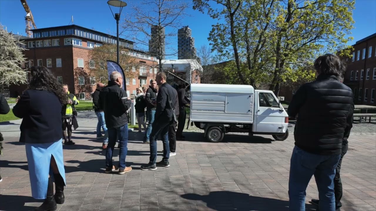 NU BOKA EN TRUCK &Auml;VEN MED MOPPE- BARA ATT BOKA