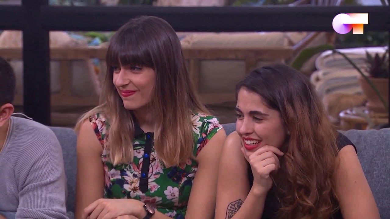 MIKI (OT2018) CANTA ESCRIUREM EN LA ACADEMIA DE OT2020
