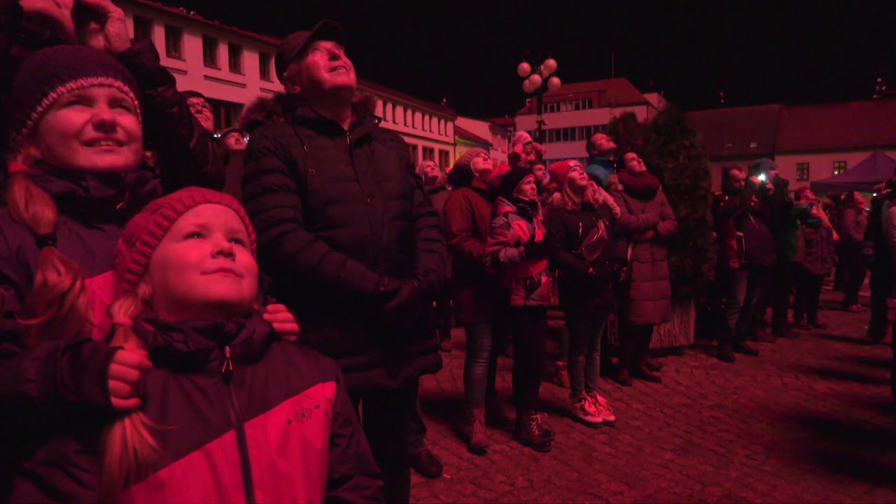 Dobrušský silvestrovský ohňostroj 2019