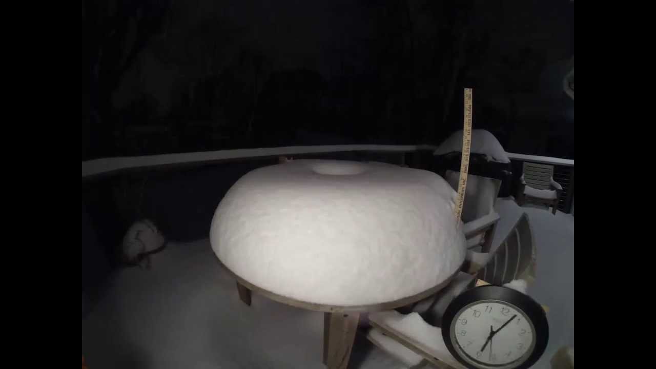 Time Lapse-Snowfall - Arlington, VA (one foot of snow 2/13/14)