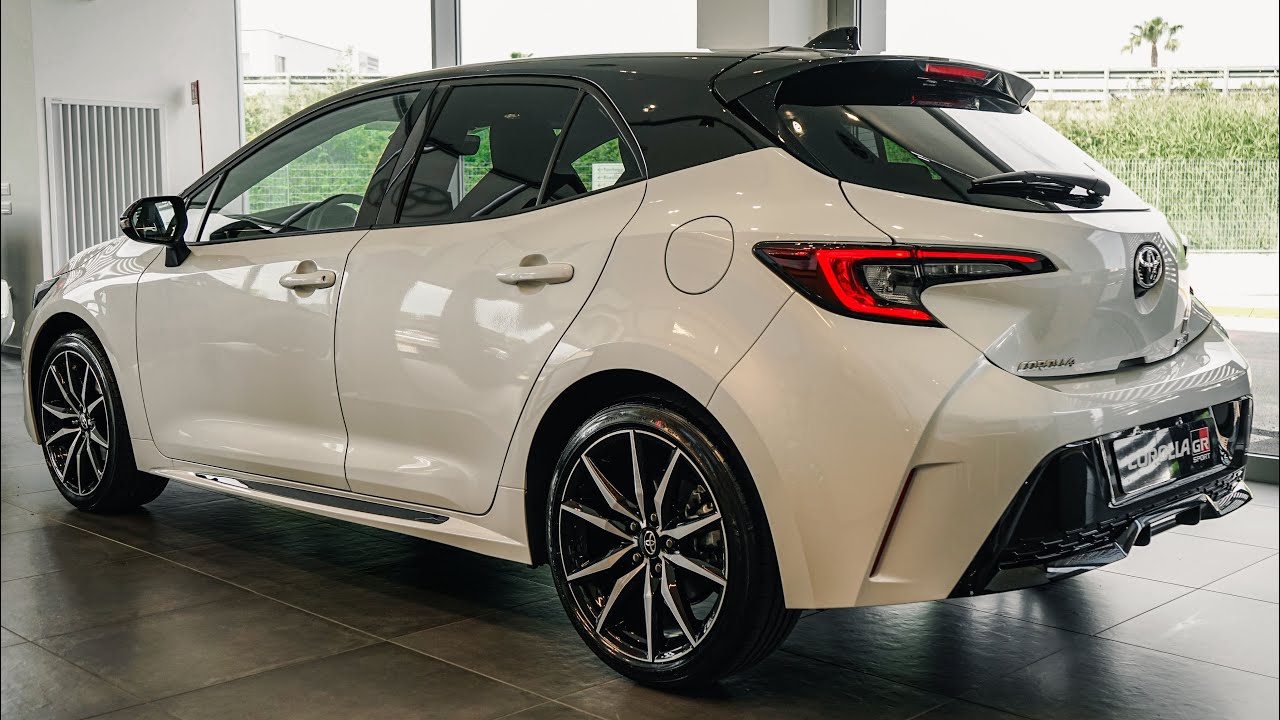 NEW Toyota Corolla GR Sport Hybrid (2023) - Interior and Exterior Details